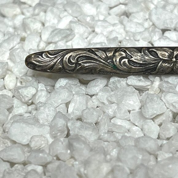 Vintage Victorian Silver Engraved Floral Bar Baguette Pin Brooch - Picture 2 of 8